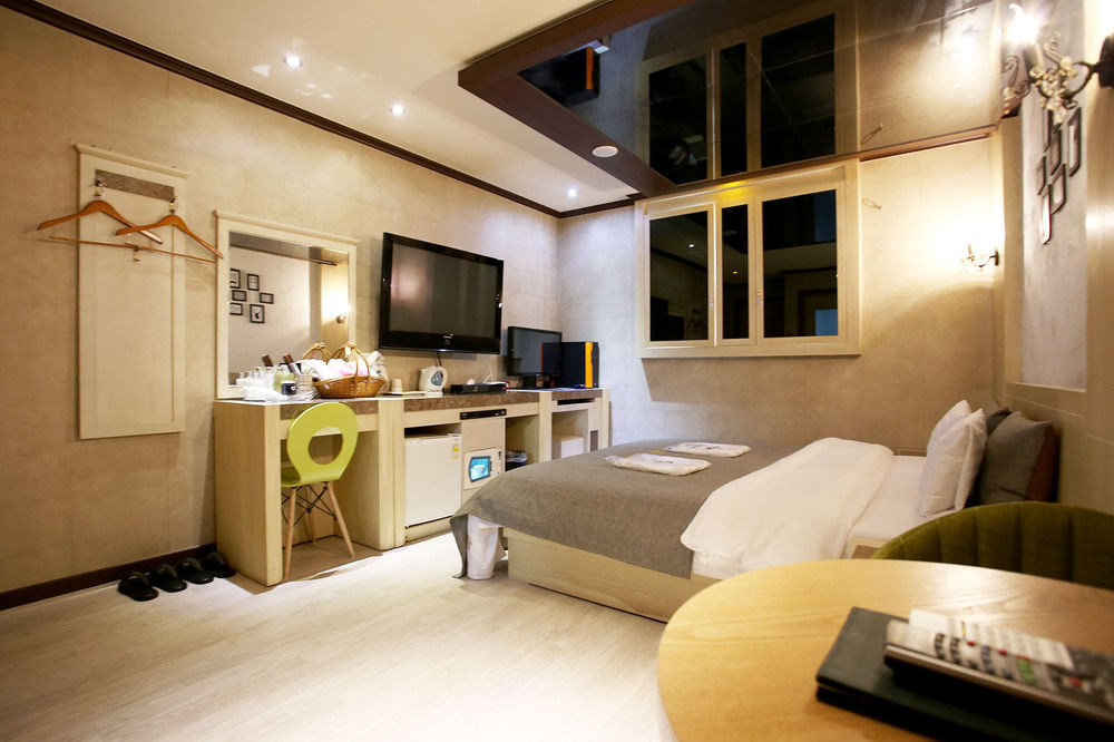 Ost Hotel Chuncheon Exterior photo